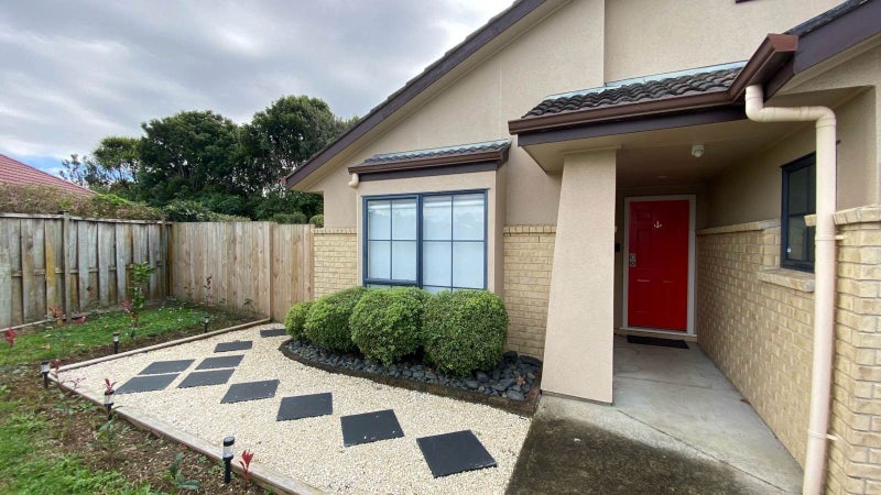 61 Foxlaw Street, Randwick Park, Auckland - Carousel 1