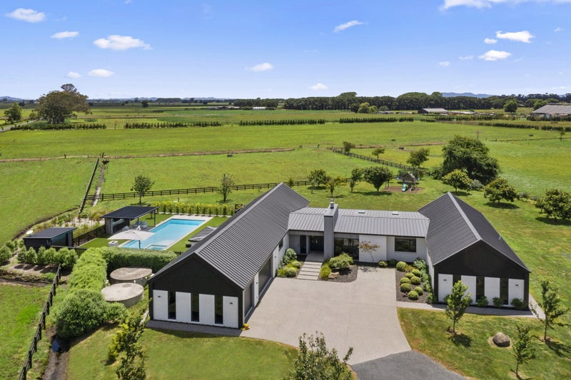 322 Holland Road, Puketaha, Hamilton - Carousel 1