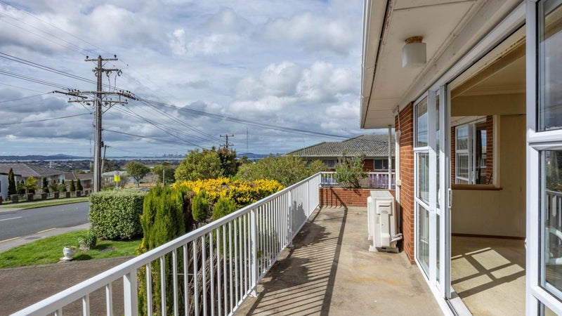 88 Waimumu Road, Massey, Auckland - Carousel 1