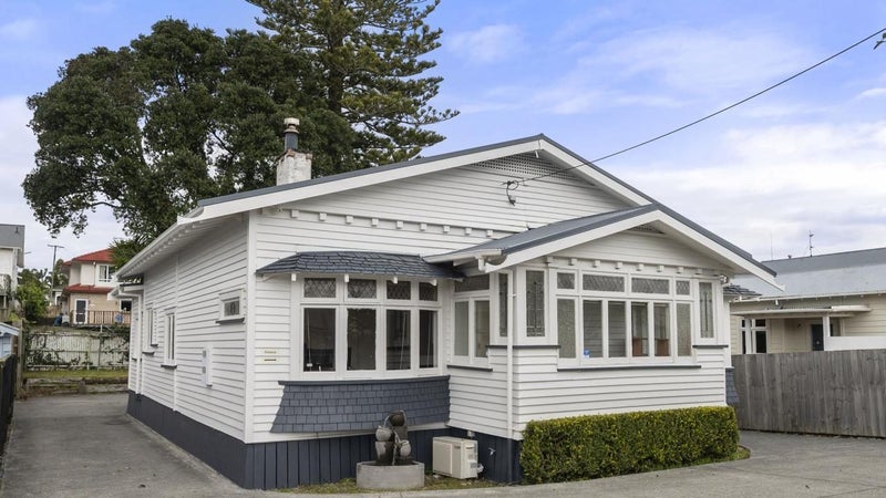 104A Balmoral Road, Mount Eden, Auckland - Carousel 1