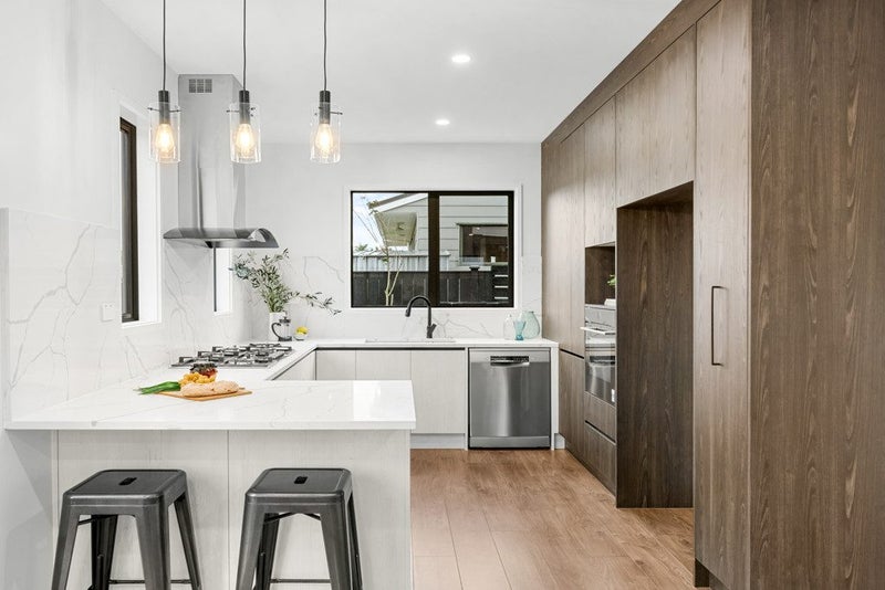 7 Indus Place, Half Moon Bay, Auckland - Carousel 2