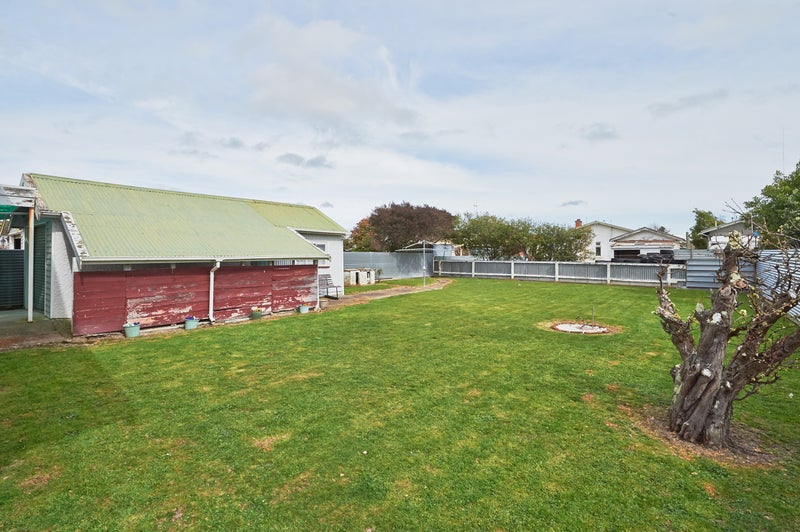 18 Burns Avenue, Takaro, Palmerston North - Carousel 14
