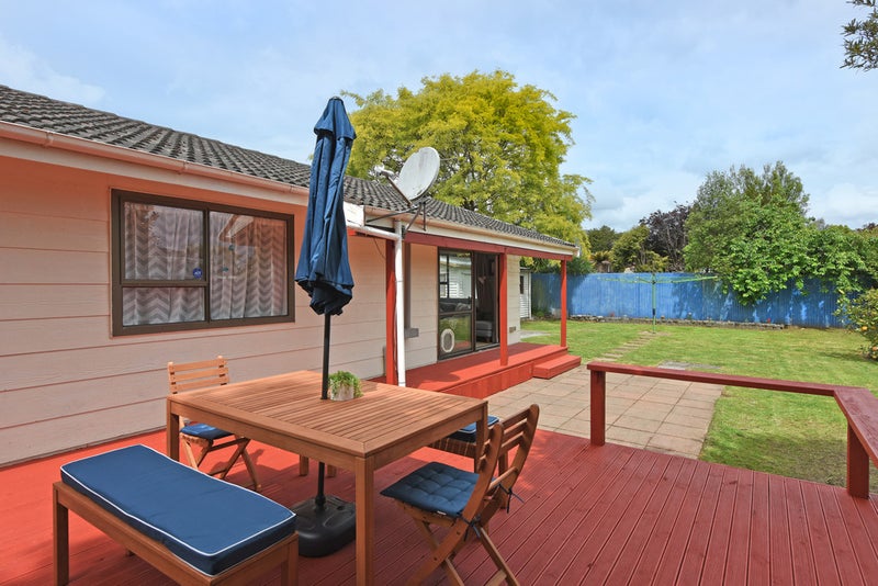 36 Hartford Crescent, Totara Park, Upper Hutt - Carousel 2