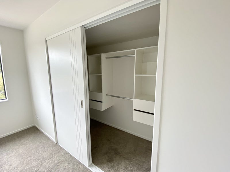 19 Bloom Crescent, Sunnyvale, Auckland - Carousel 13