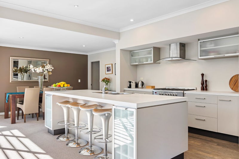 7 John Campbell Crescent, Hillmorton, Christchurch - Carousel 2