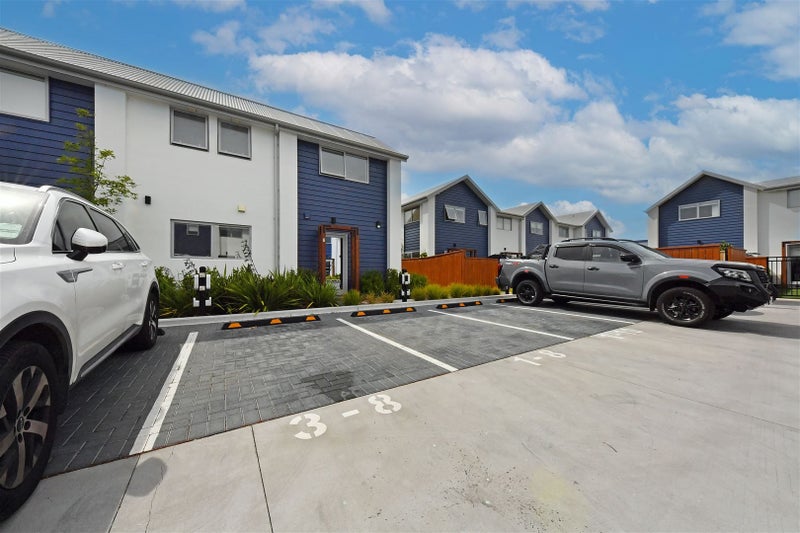 3/8 Riccarton Road, Riccarton, Christchurch - Carousel 13