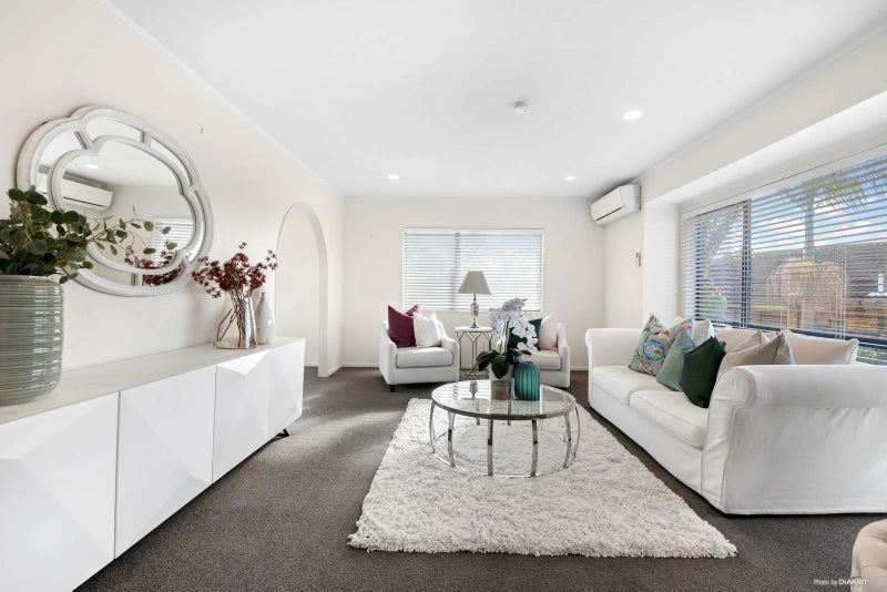 1/17 Fieldstone Court, Northpark, Auckland - Carousel 1