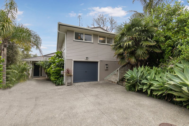 8 Palawan Place, Torbay, Auckland - Carousel 1