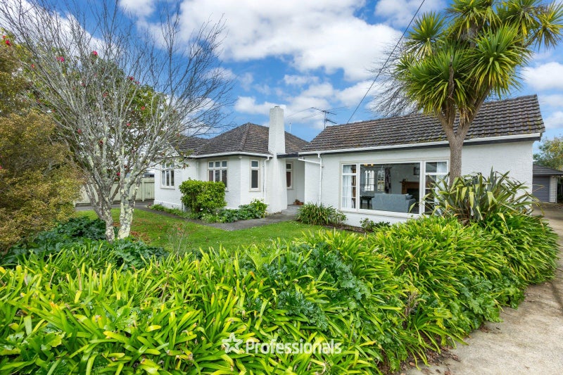 21 Exchange Street, Ebdentown, Upper Hutt - Carousel 1