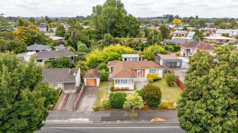 28 Normandy Avenue, Melville, Hamilton - Carousel 1