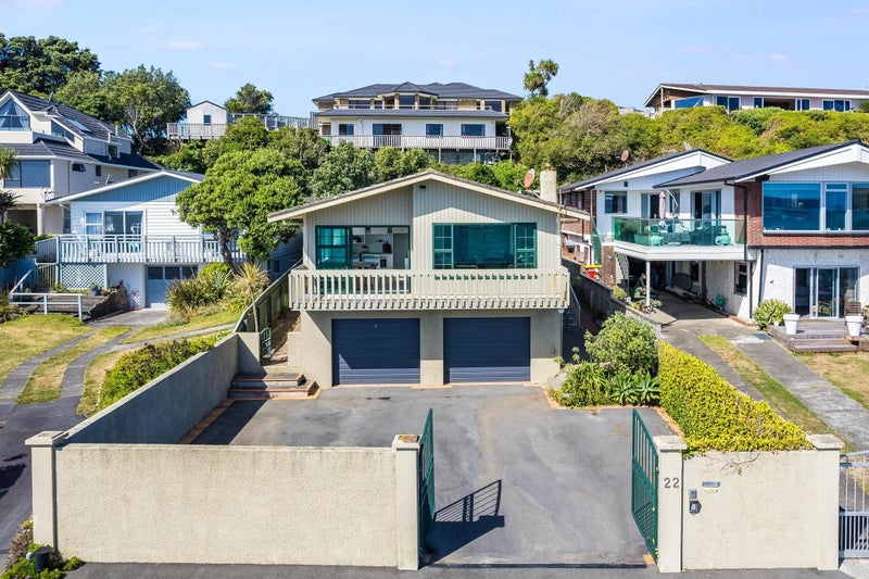 22 Sunset Parade, Plimmerton, Porirua - Carousel 1