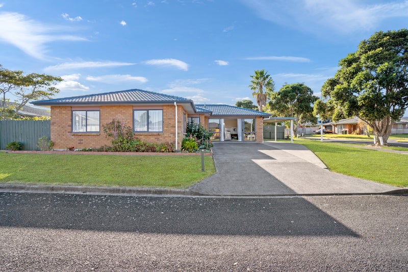 1 Barr Place, Weymouth, Auckland - Carousel 2