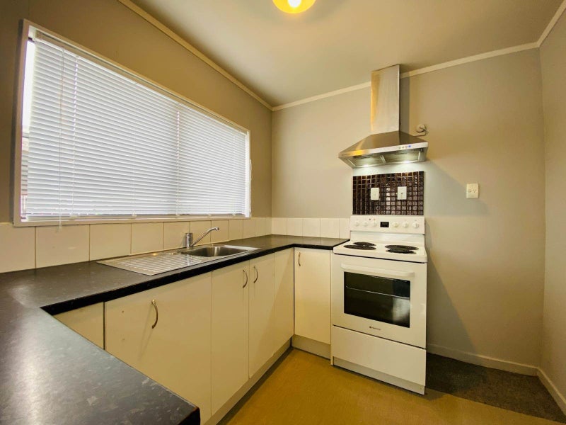 2/9 Iliad Place, Wiri, Auckland - Carousel 2