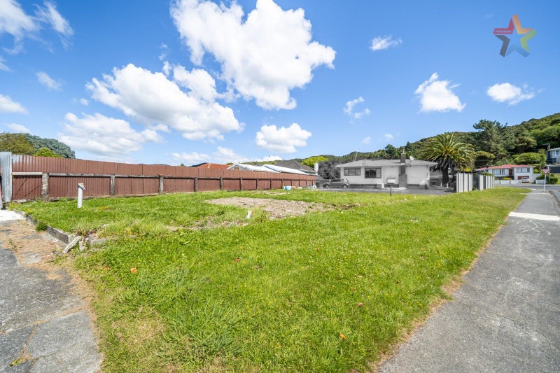 2 Rata Street, Wainuiomata, Lower Hutt - Carousel 1