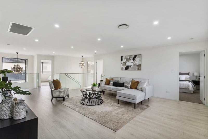 10A Richardson Road, Mount Albert, Auckland - Carousel 2