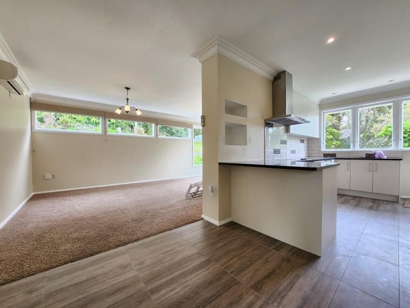 23 Pinkerton Grove, Newlands, Wellington - Carousel 2