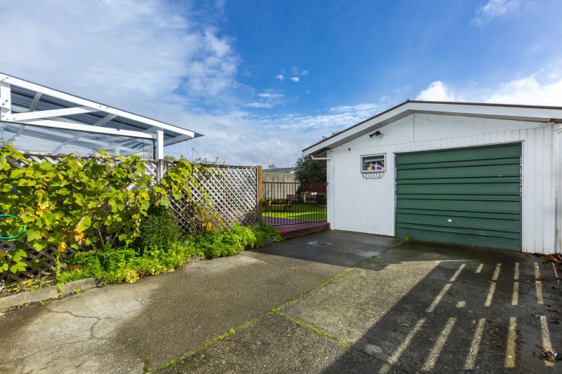 71 Oregon Drive, Maoribank, Upper Hutt - Carousel 27