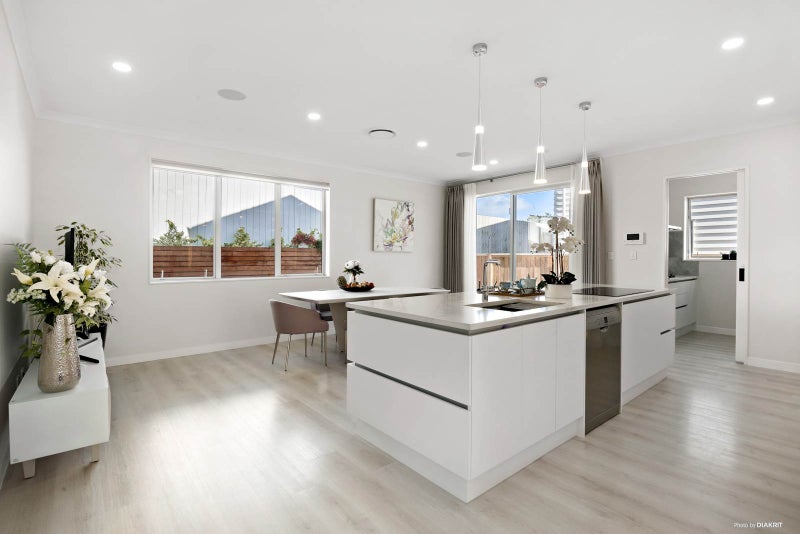 3 Bight Road, Long Bay, Auckland - Carousel 2