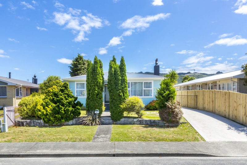 61 Oregon Drive, Maoribank, Upper Hutt - Carousel 2