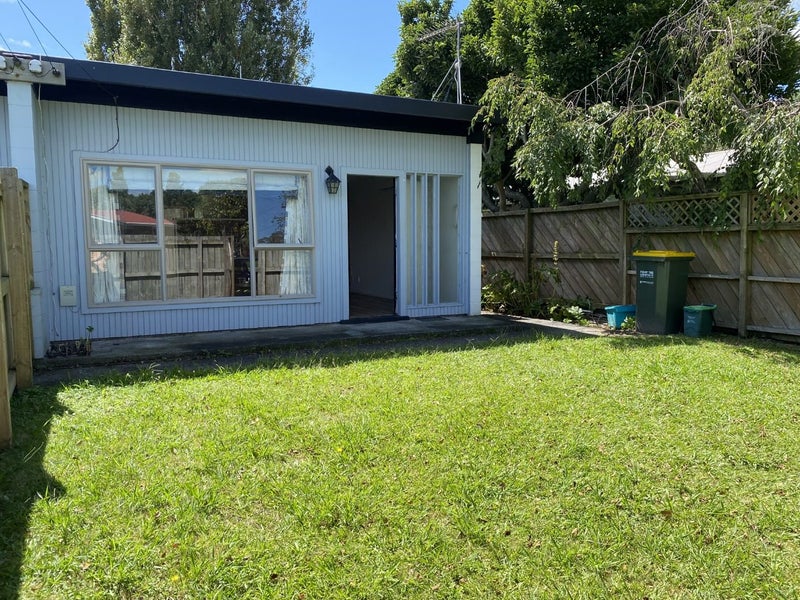 15B Anthony Crescent, Bader, Hamilton - Carousel 1
