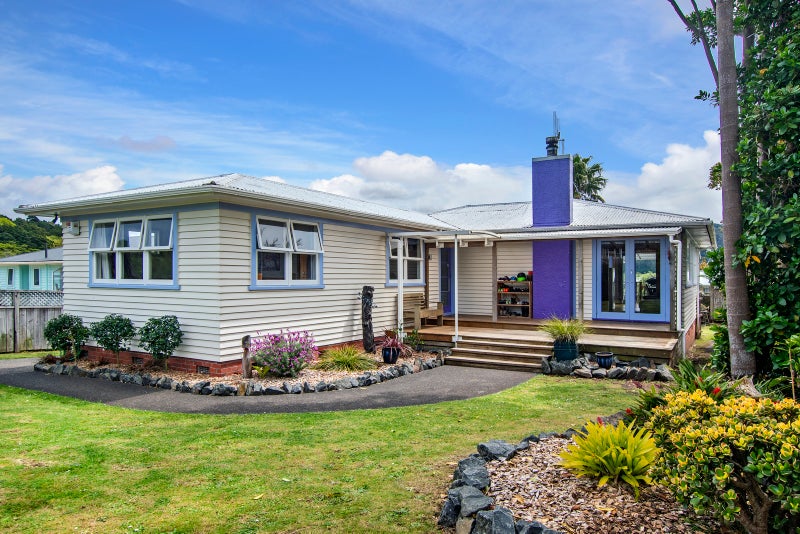 15 Butler Place, Kamo, Whangarei - Carousel 1
