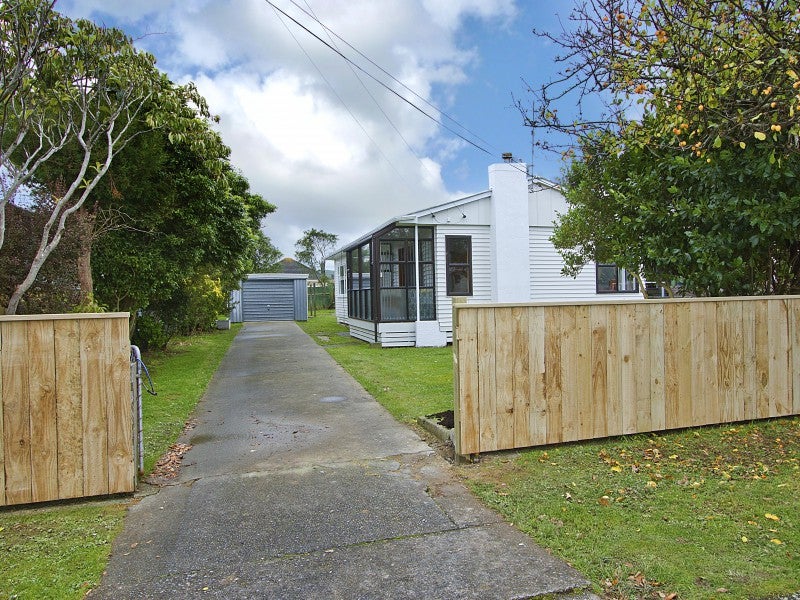 8 Ashforth Street, Wainuiomata, Lower Hutt - Carousel 1
