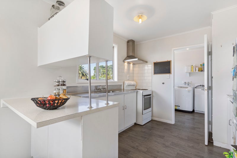 15 Newham Place, Henderson, Auckland - Carousel 1