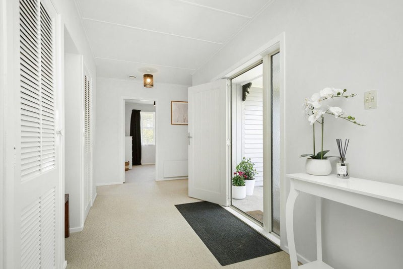 9 Mitimiti Grove, Wainuiomata, Lower Hutt - Carousel 2