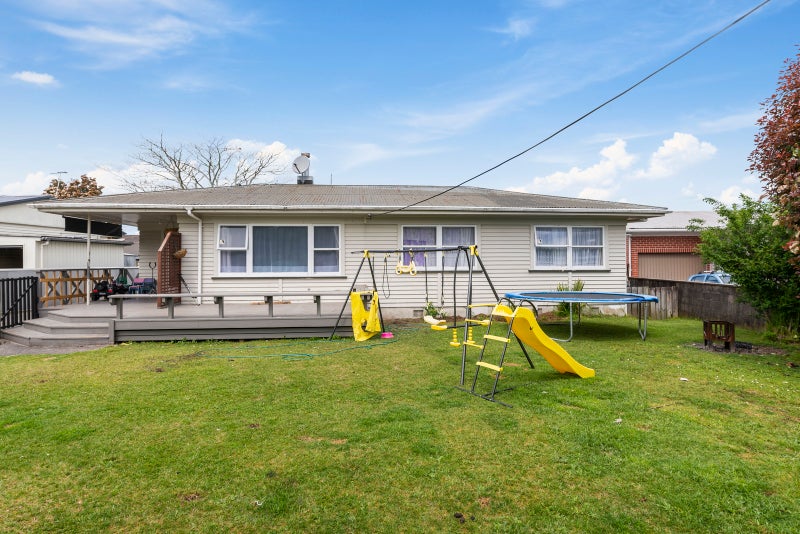 62 Sunset Road, Mangakakahi, Rotorua - Carousel 1