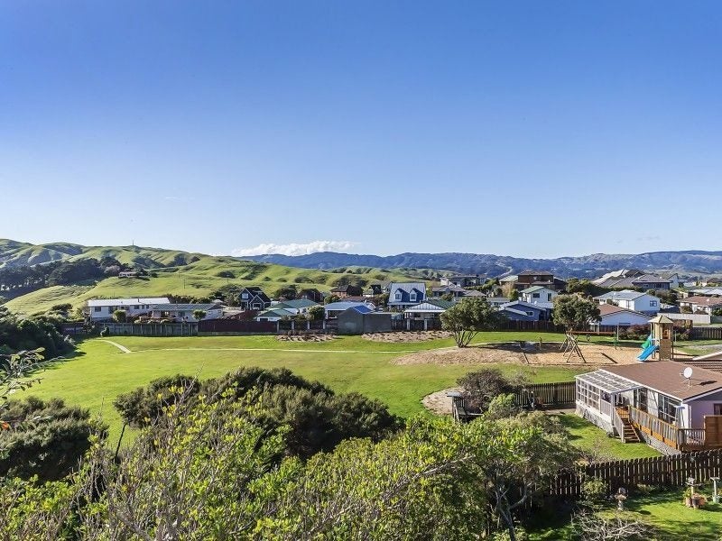 17 Pope Street, Camborne, Porirua - Carousel 18