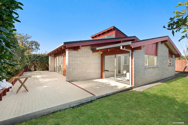 7/35 Swanson Road, Henderson, Auckland - Carousel 1