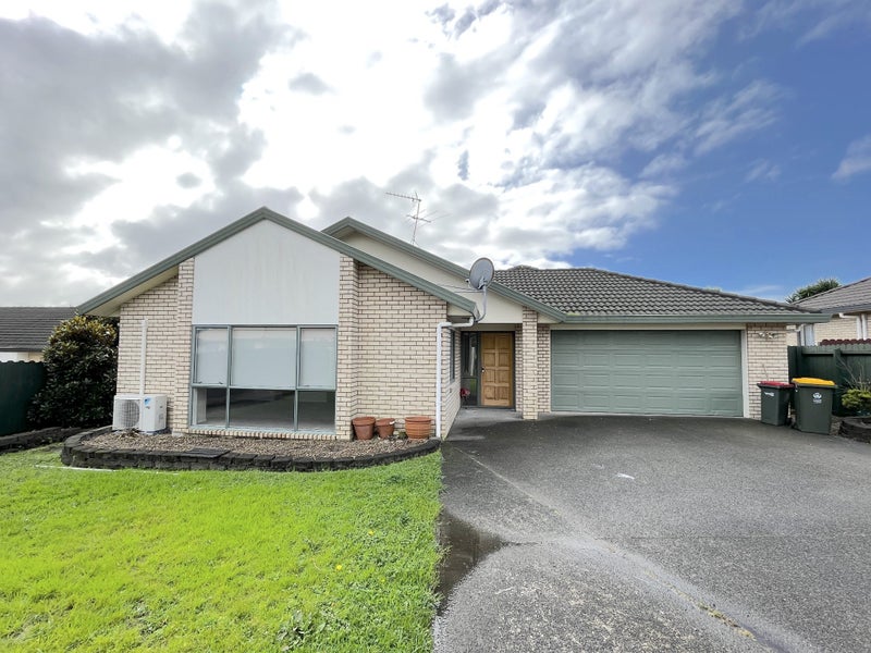 22 Macnean Drive, East Tamaki Heights, Auckland - Carousel 1
