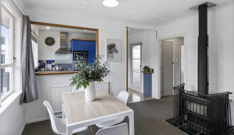 8 Karamea Grove, Wainuiomata, Lower Hutt - Carousel 2