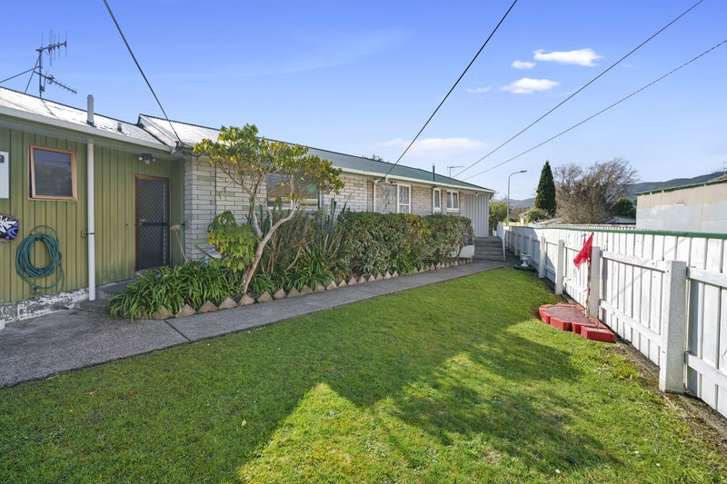 96 Fraser Street, Wainuiomata, Lower Hutt - Carousel 21