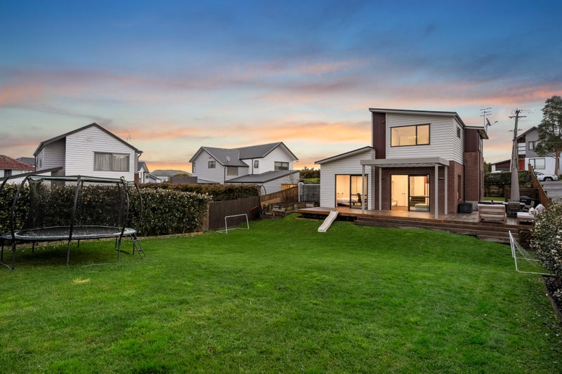 70 Castledine Crescent, Glen Innes, Auckland City, Auckland - Carousel 2