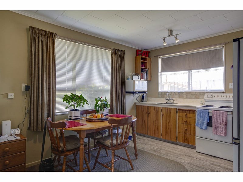 2 Roxburgh Street, Glenwood, Timaru - Carousel 2