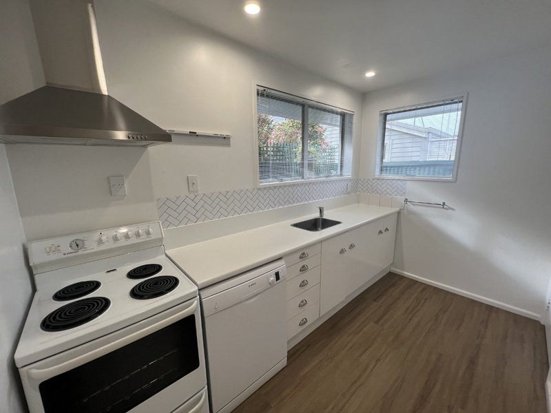 3/94 Rugby Street, Merivale, Christchurch - Carousel 2