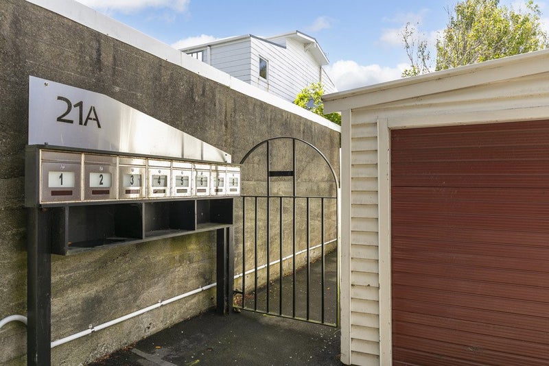 5/21A Talavera Terrace, Kelburn, Wellington - Carousel 2