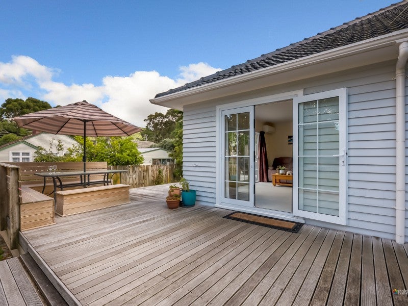 11 Foster Street, Taita, Lower Hutt - Carousel 1