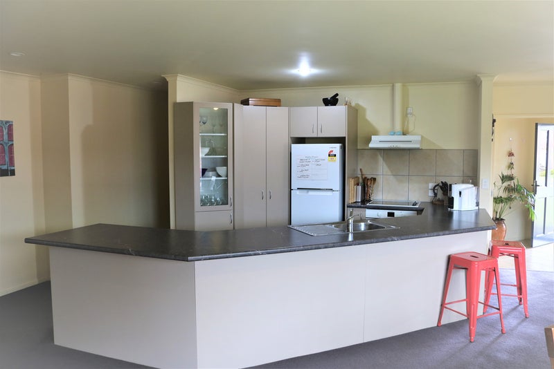 25 Lawson Burrows Crescent, Te Anau, Te Anau - Carousel 2