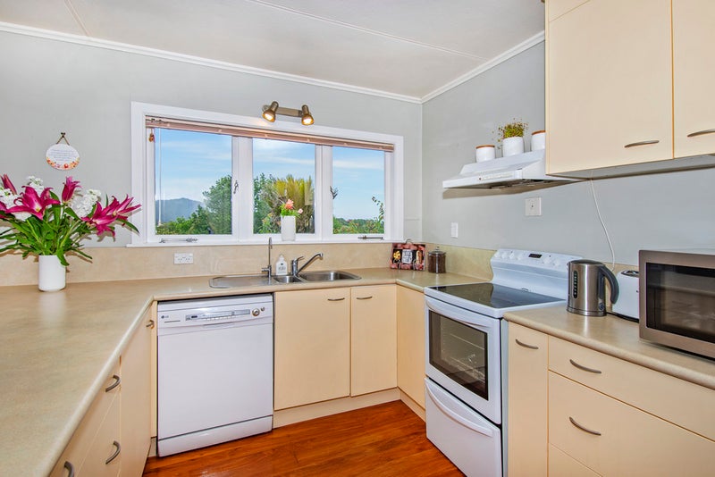 10 Mcmillan Avenue, Kamo, Whangarei - Carousel 2