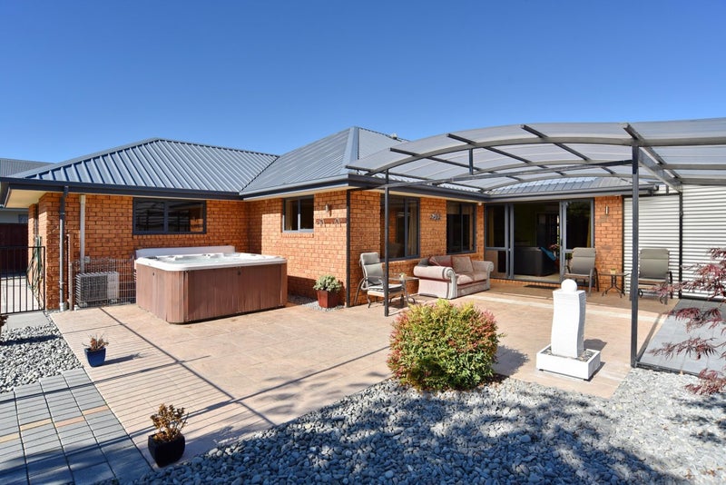 17 Styx River Place, Spencerville, Christchurch - Carousel 1