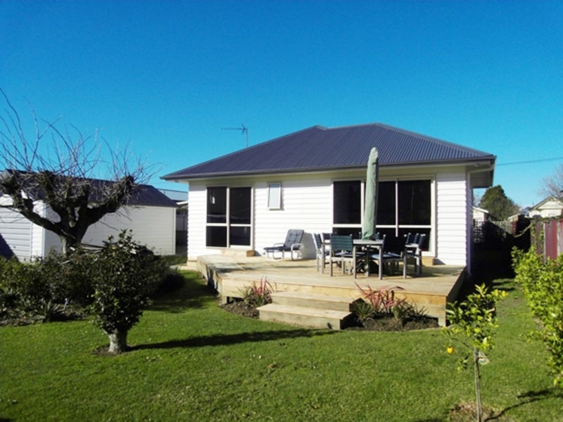 73 Cook Street, Hamilton East, Hamilton - Carousel 1