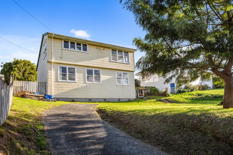 122A Champion Street, Cannons Creek, Porirua - Carousel 1