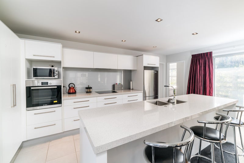 16 Aubrey Way, Brookfield, Tauranga - Carousel 2
