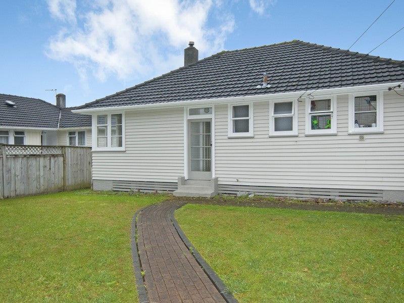 27 Hay Street, Naenae, Lower Hutt - Carousel 1