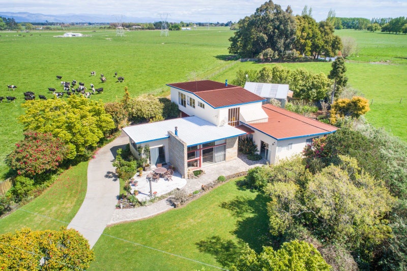 109 Skerman Line, Palmerston North - Carousel 2