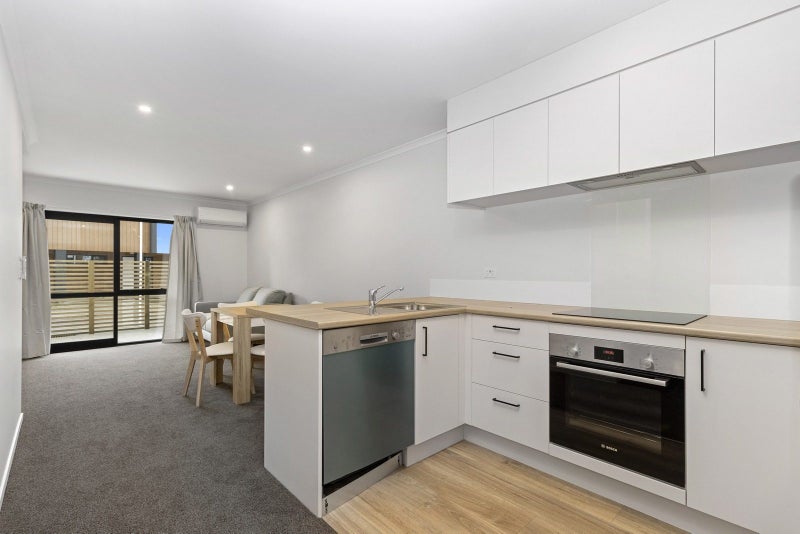 2/150 Te Rapa Road, Beerescourt, Hamilton - Carousel 2