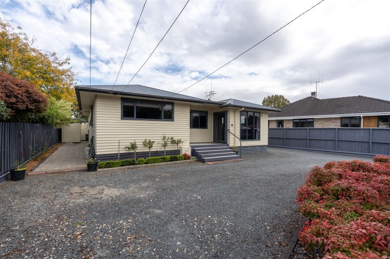 17 Somme Crescent, Hillcrest, Hamilton - Carousel 1