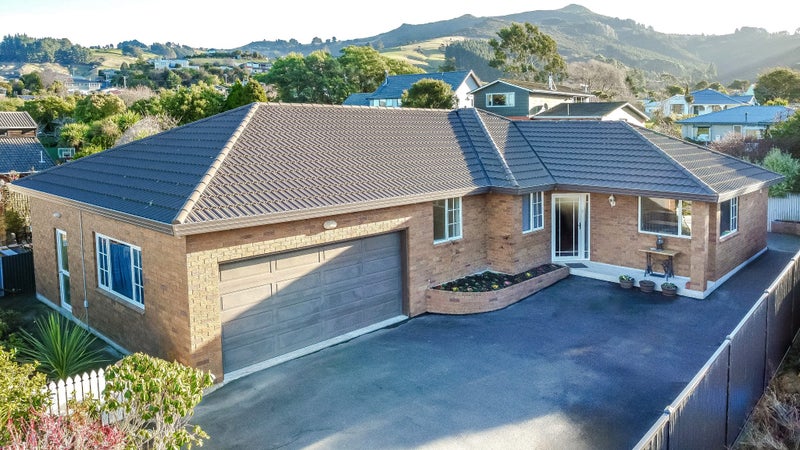 15 Blackman Avenue, Sawyers Bay, Port Chalmers - Carousel 1